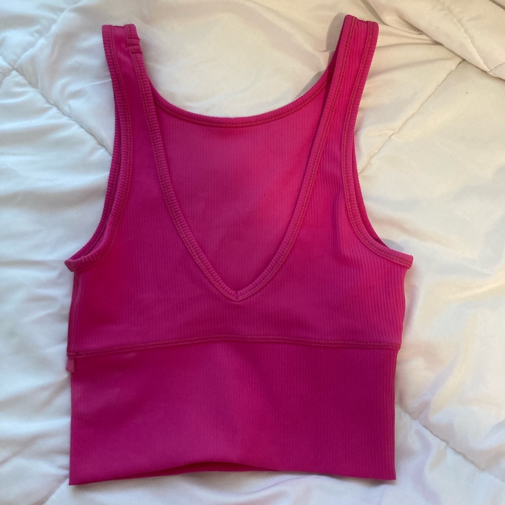 SONIC PINK LULULEMON POWER PIVOT TANK